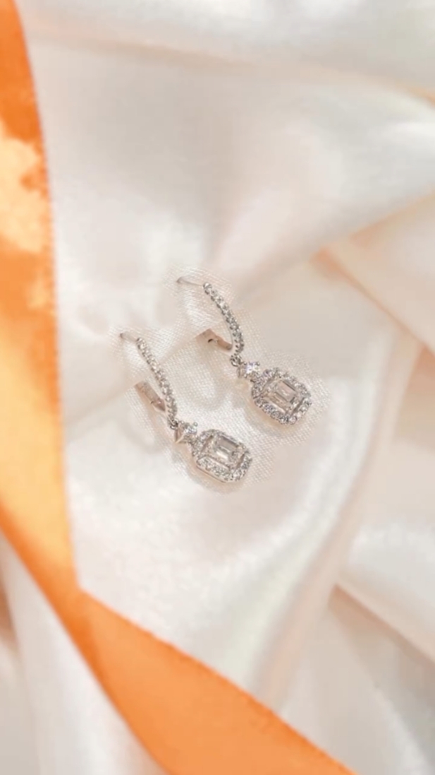 Nouvelles boucles d'oreilles 