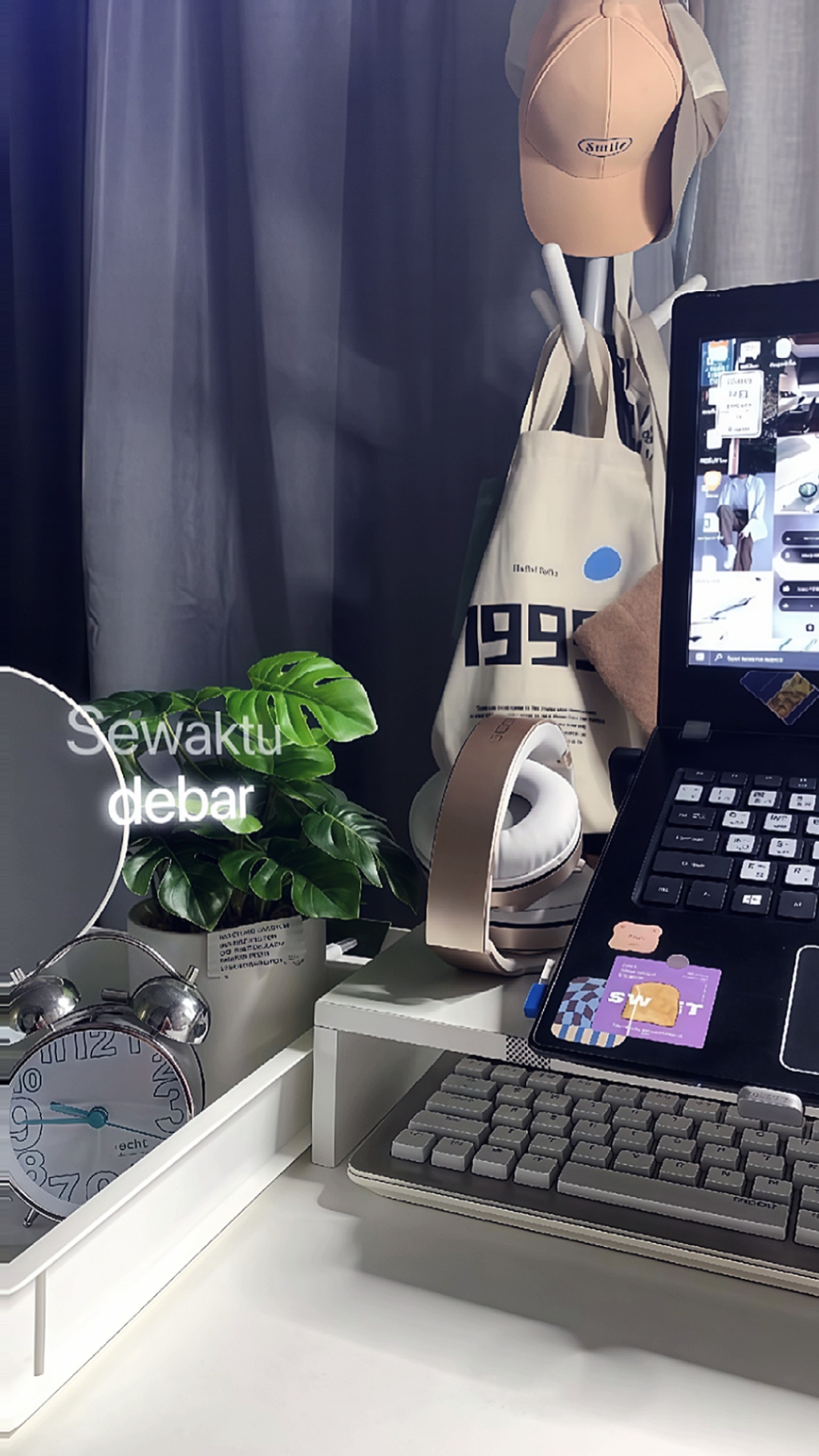 SEWAKTU DEBAR