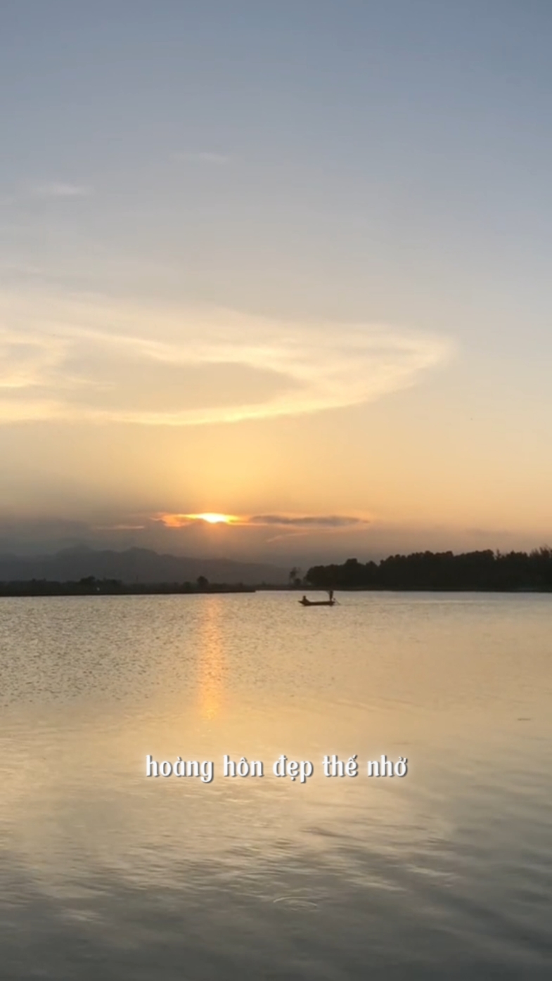 HOÀNG HỘN ĐẸP THẾ