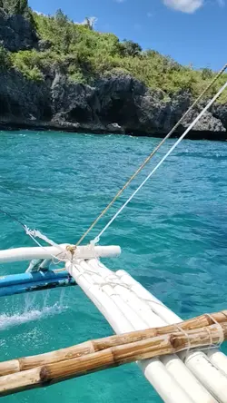 ISLAND HOPPING 
