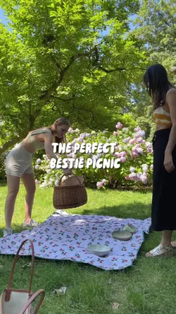 The Perfect Bestie Picnic