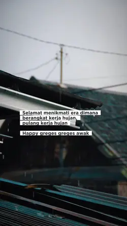 slmt menikmati hujan