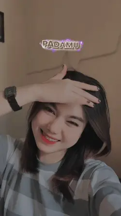 NonaCantikJualanJamu