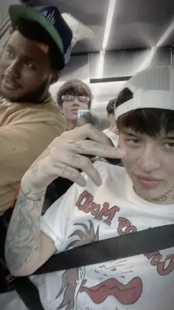 1คลิป4รูป+เเอเรีย51