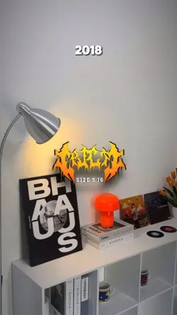 VERSI NO MIROR