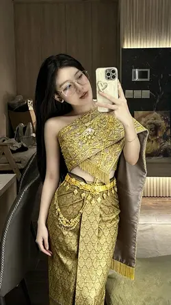 AI áo cưới khmer