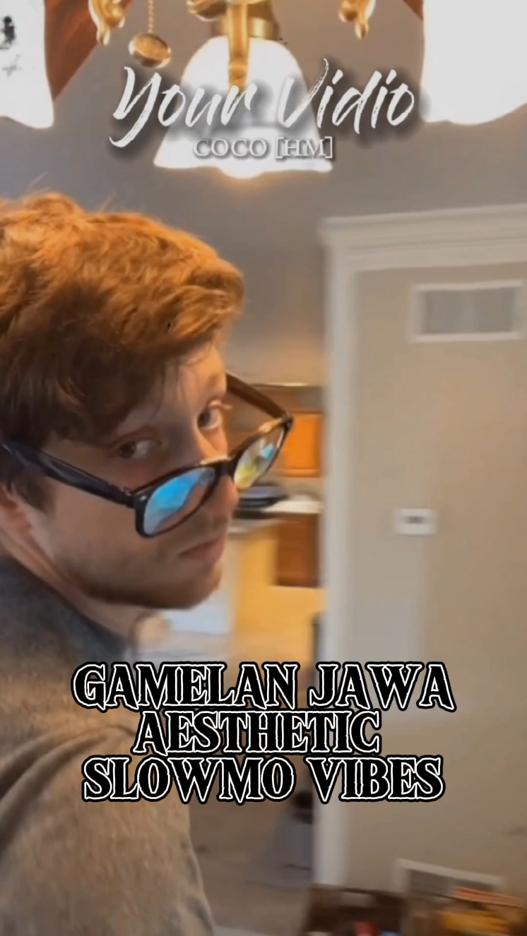 GAMELAN EM CÂMERA LENTA