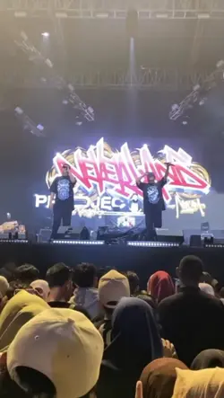 wanita itu realistis