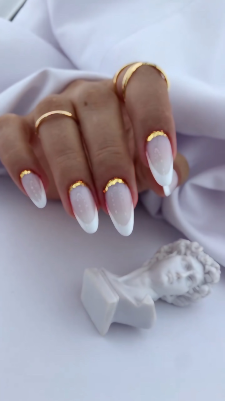 UÑAS