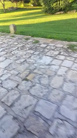 .. 