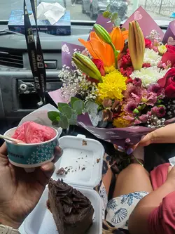 Regalar rosas 
