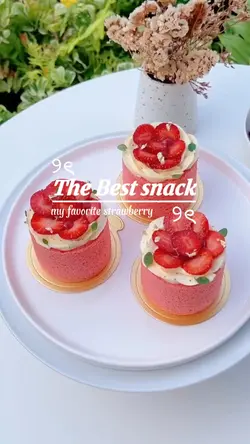 strawberry dessert