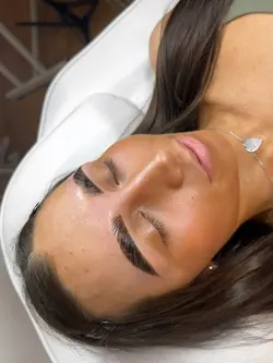 Brow Lamination 🌟