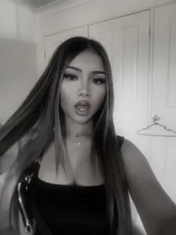 Pretty little birds😍