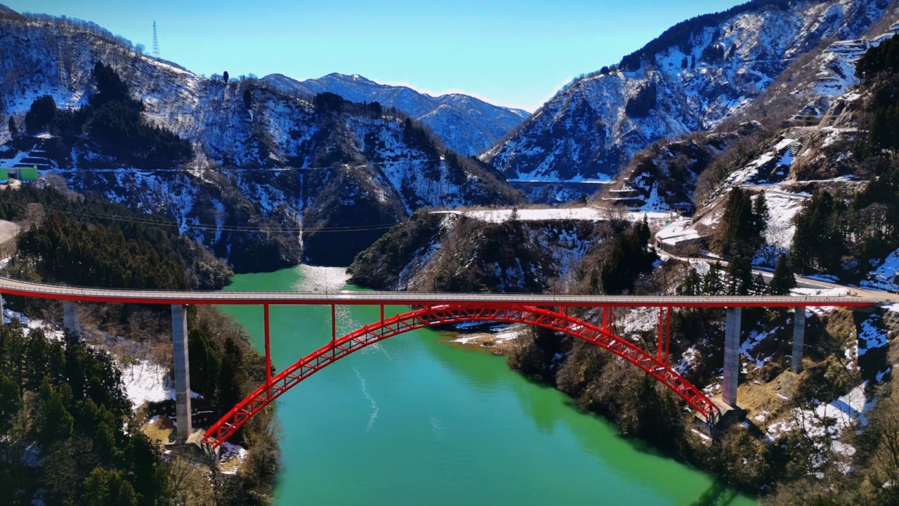 庄川峡湖上遊覧船