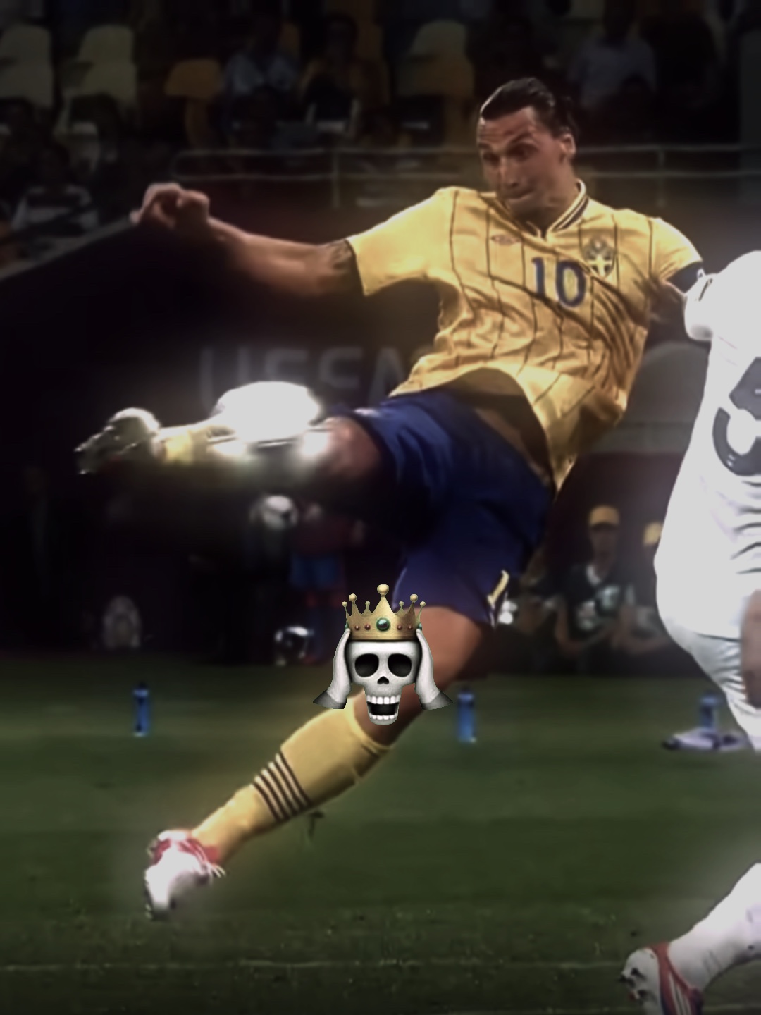 Zlatan X Kafatası