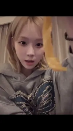 當你握著我的手 我擁有一整個宇宙