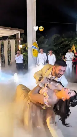 gel ve gökyüzüm