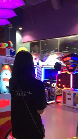 គ្រួសារបំបែកបំបាក់..