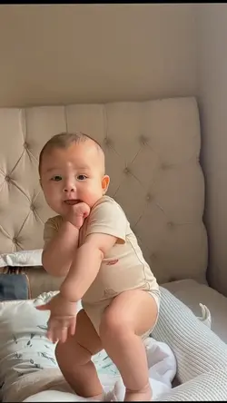 Baby dancing