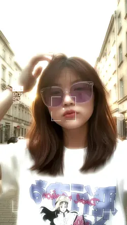 Marzycielskie selfie z lustrzanym efektem