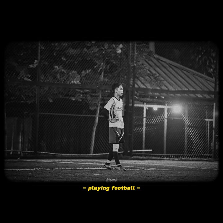 futbol oynamak