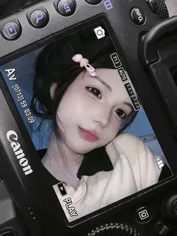 Khung máy ảnh + màu