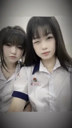 3 BAN TAY TRANG ANH