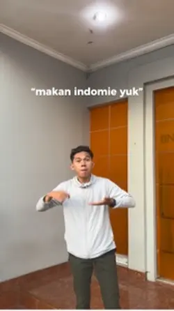 makan indomie yuk