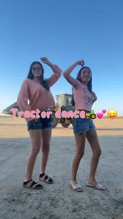Tractor dance🚜💕😋