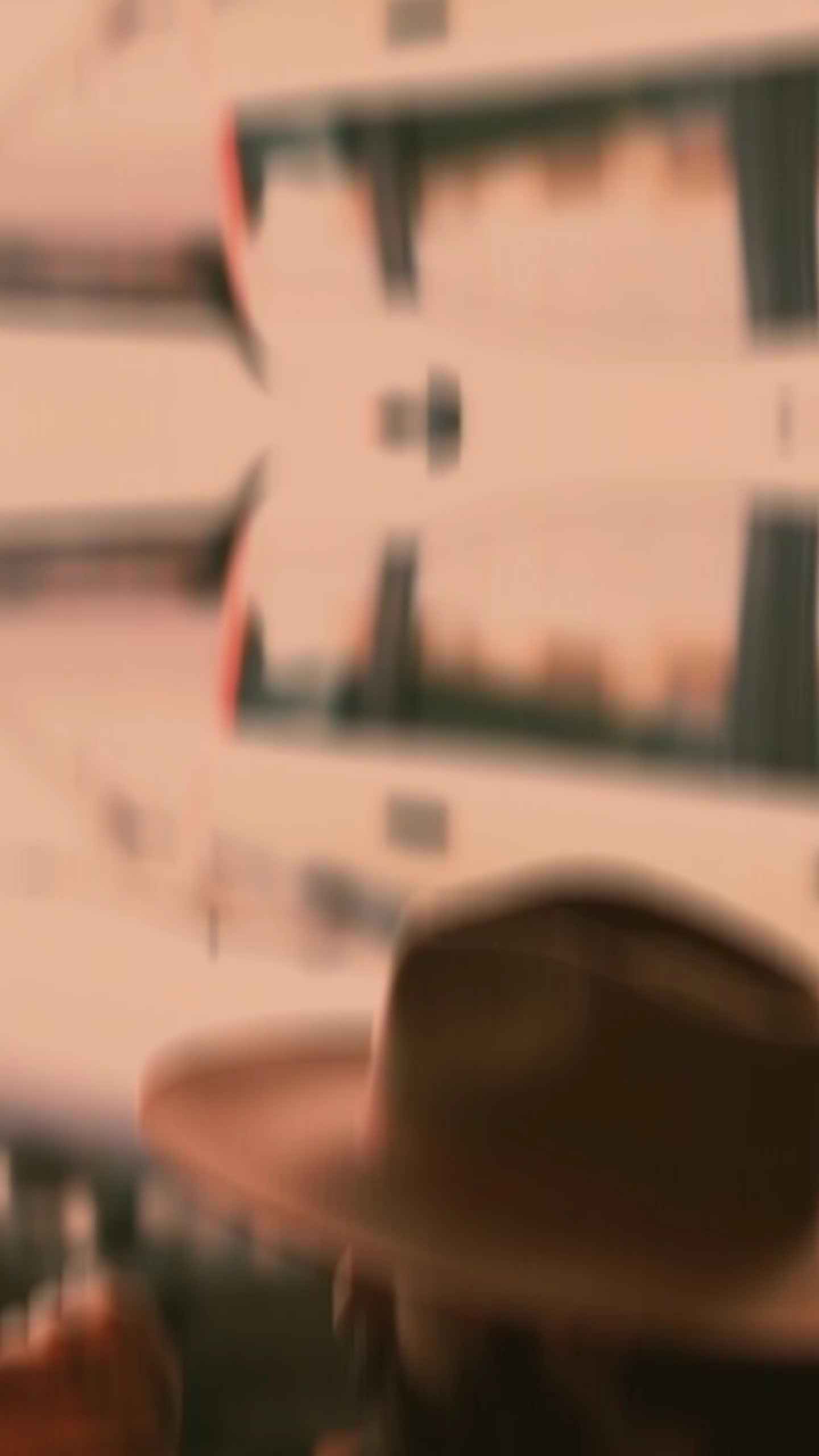 فتي يخوض غمار الحرب 