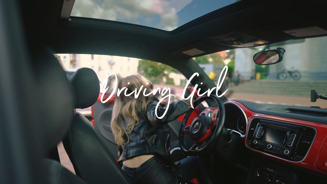4 Driving Girl