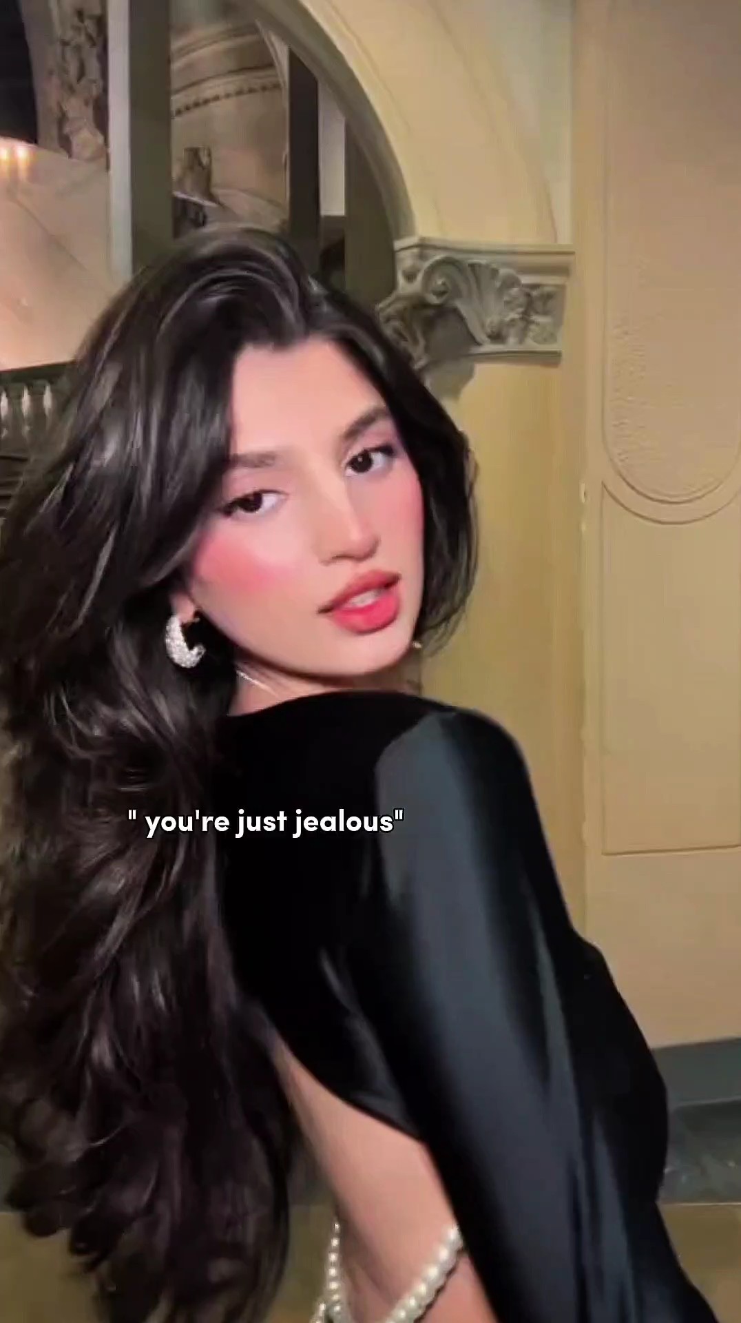 Inggit ka lang