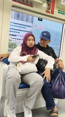 Ayah & anak gadisnya