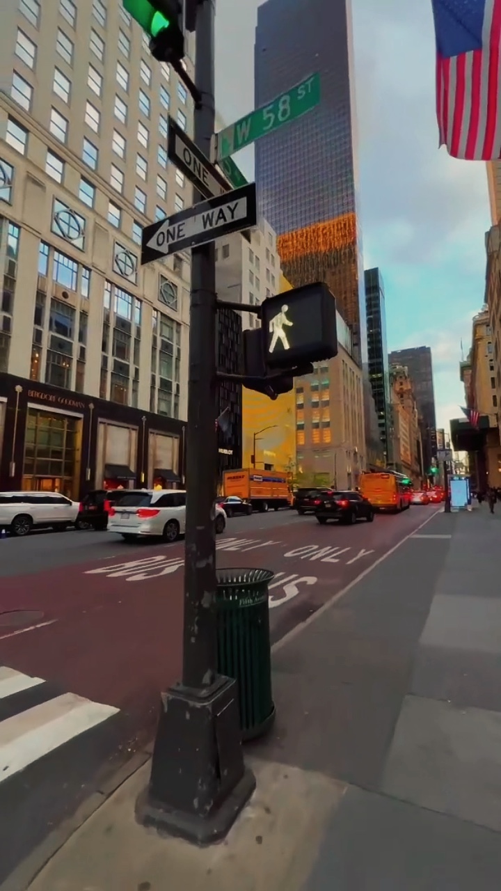 City cinematic vlog
