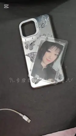 這次你走出了螢幕 而我摘下了耳機..