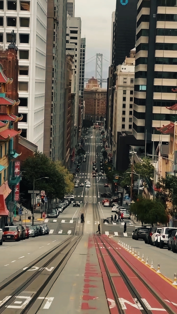 City 4 clips