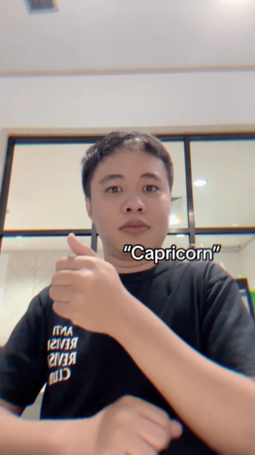 VERSI CAPRICORNIO 