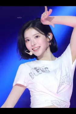 한 걸음 뒤에 항상
