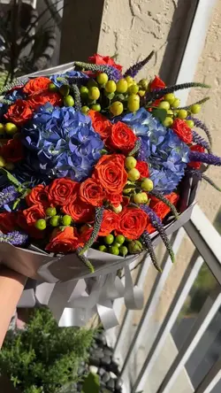 Elegant bouquet vibe