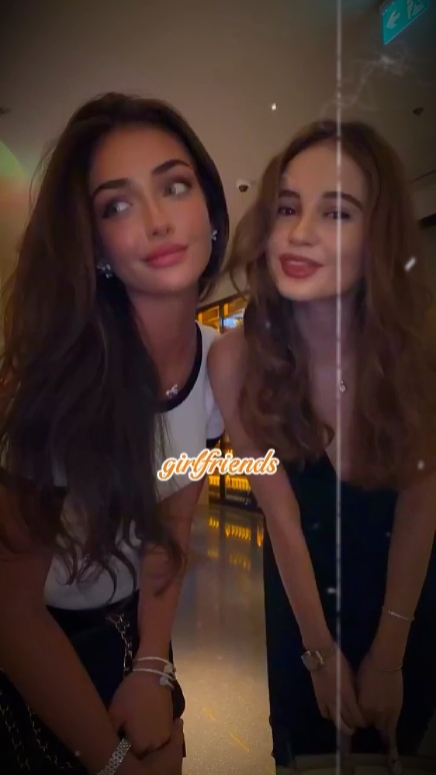 happy girlfriends