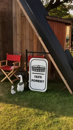 ซูมเข้า ช้าๆ