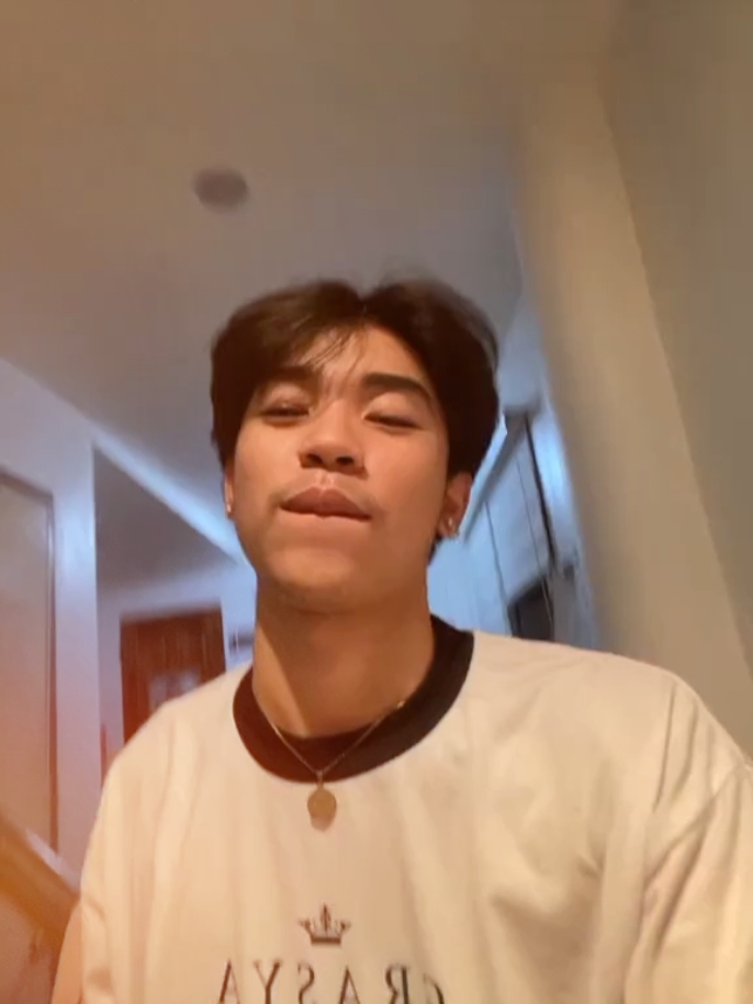 kamu ada di pikiranku 