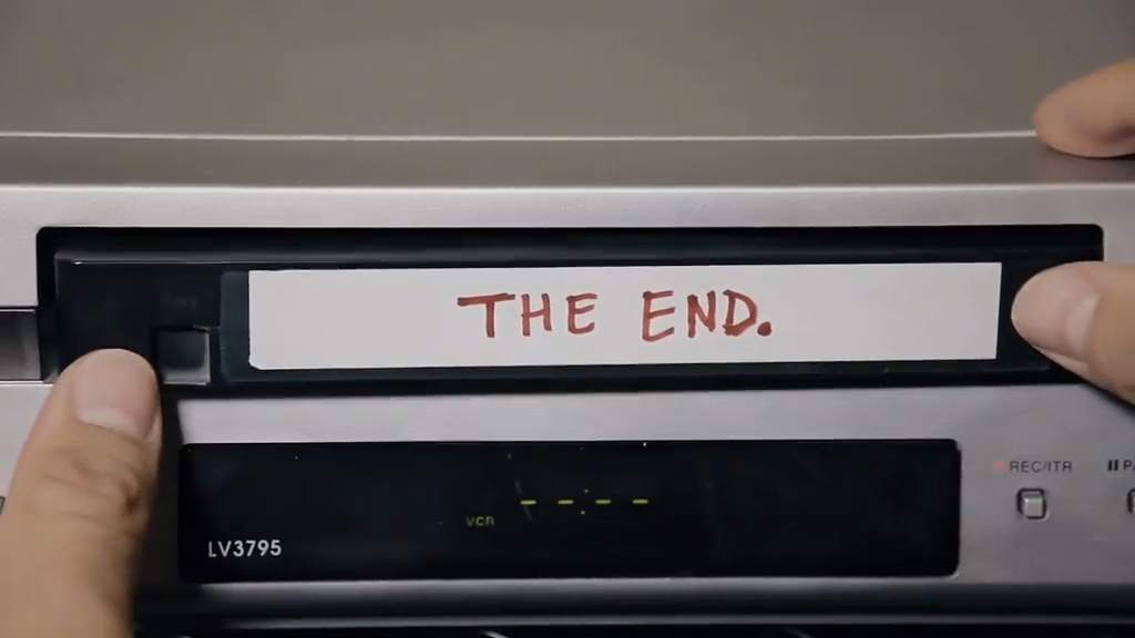 THE END 2025