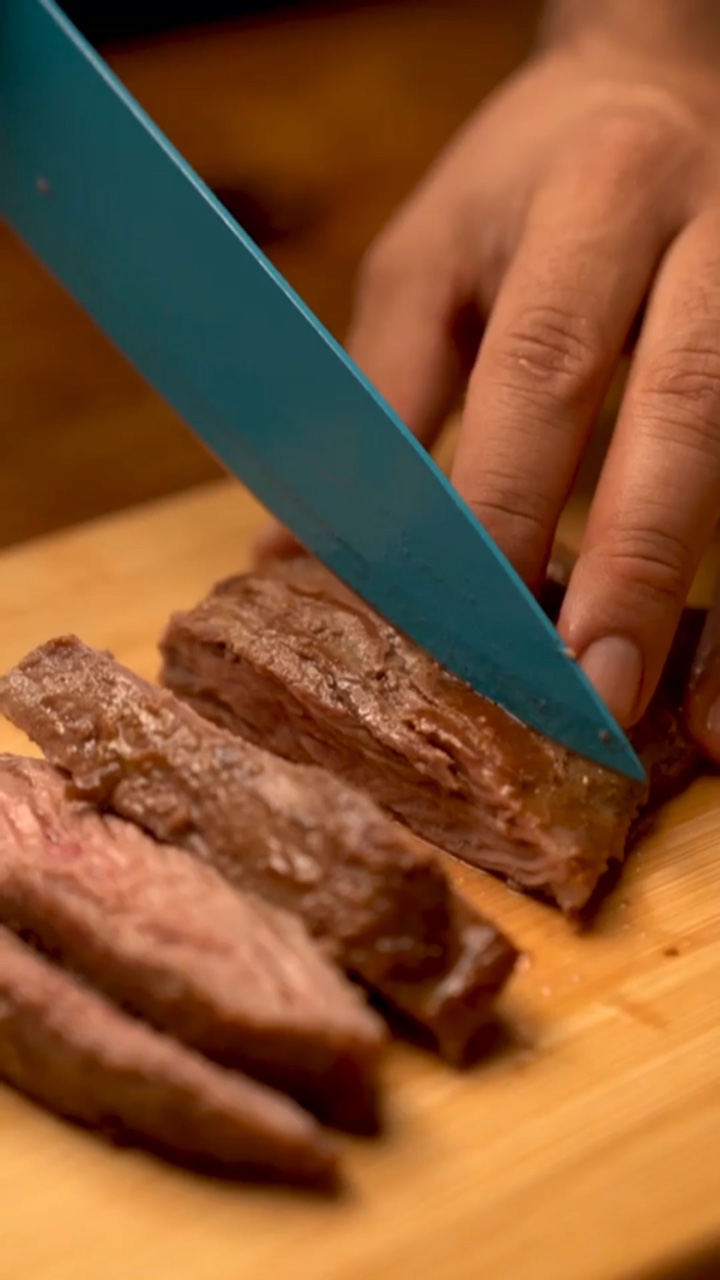 Produk Steak Daging Sapi Tampilan Ringan & Mudah & Buka Tugas Gaya TikTok