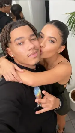 Try it - Namorada ia