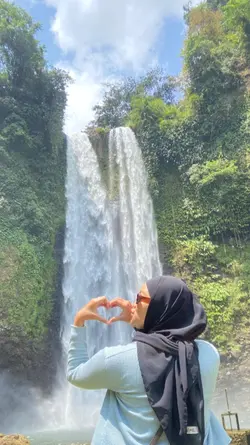 di balik foto ini