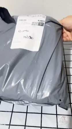 UNBOX
