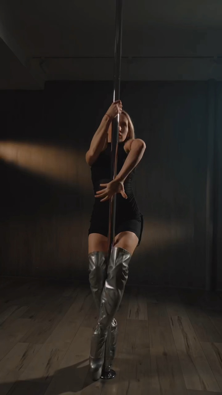 Pole dance
