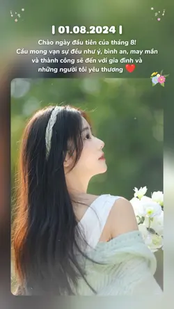 Mẫu chào tháng 8